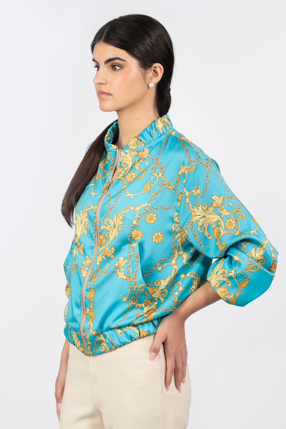 Seda azul celeste con estampado dorado, lado- Kūpa