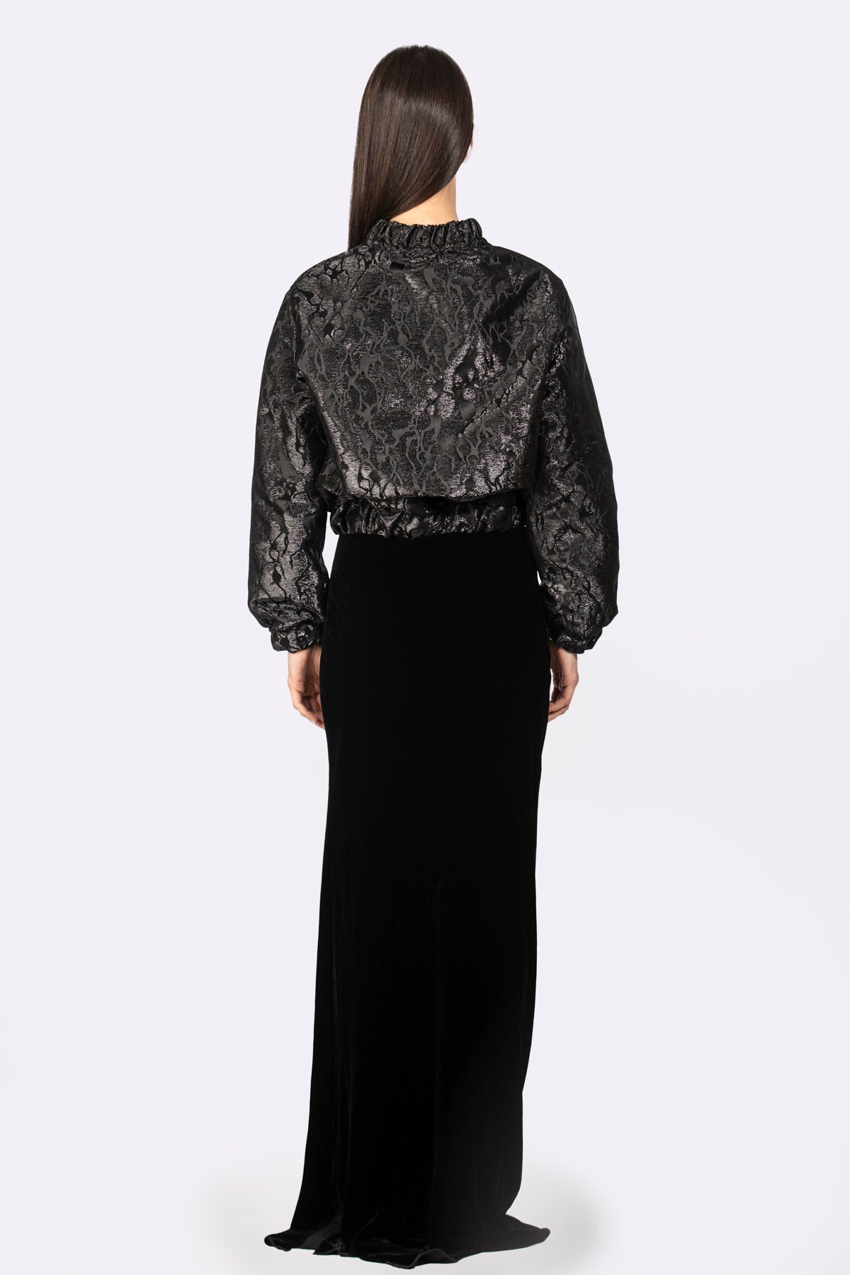 Seda negra jacquard técnico, atrás - Kūpa